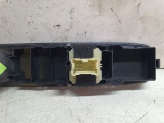 bontott DACIA SANDERO Ablakemelő Kapcsoló Négyes / Kettes