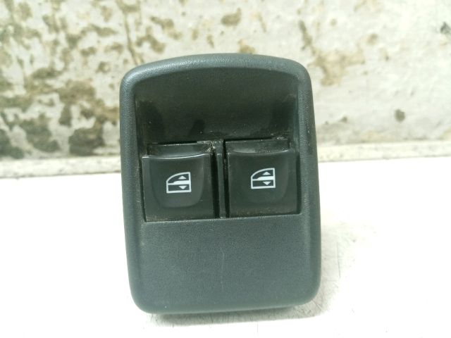 bontott DACIA SANDERO Ablakemelő Kapcsoló Négyes / Kettes