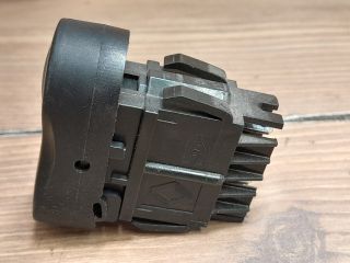 bontott DACIA SANDERO Ablakfűtés Kapcsoló