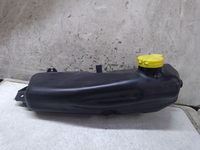 bontott DACIA SANDERO Ablakmosó Tartály