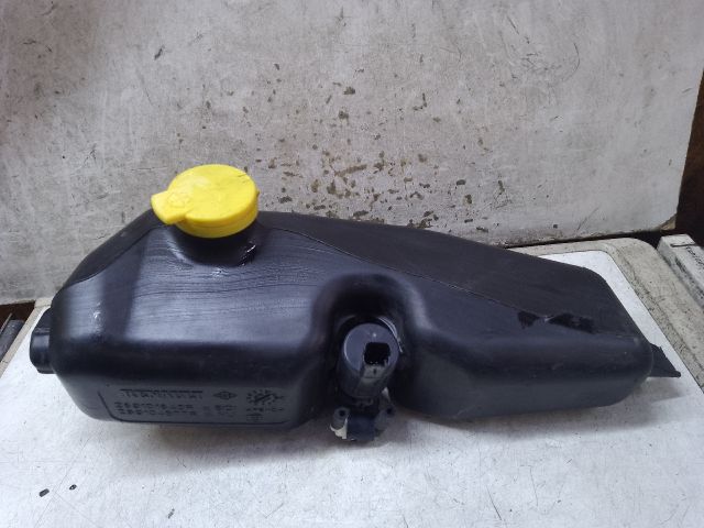 bontott DACIA SANDERO Ablakmosó Tartály