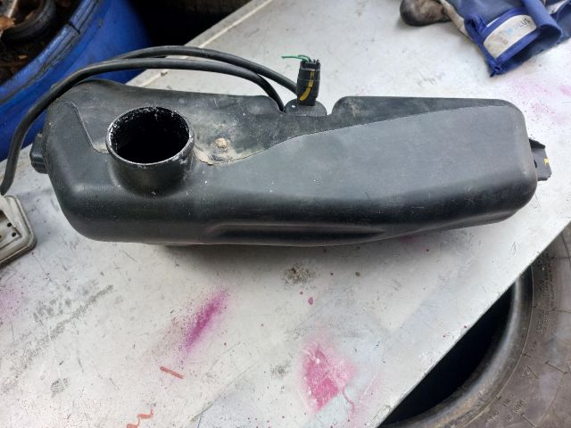 bontott DACIA SANDERO Ablakmosó Tartály