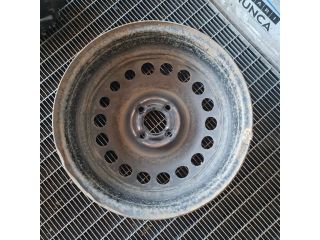 bontott DACIA SANDERO Acélfelni Szett