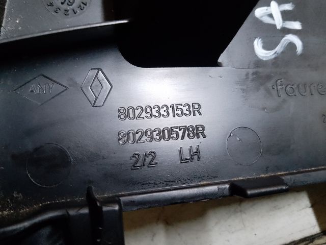 bontott DACIA SANDERO Bal A Oszlop Burkolat