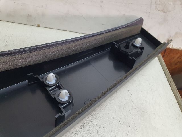 bontott DACIA SANDERO Bal B Oszlop Burkolat