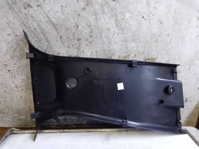 bontott DACIA SANDERO Bal B Oszlop Díszléc