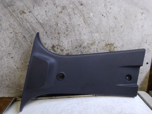 bontott DACIA SANDERO Bal B Oszlop Díszléc