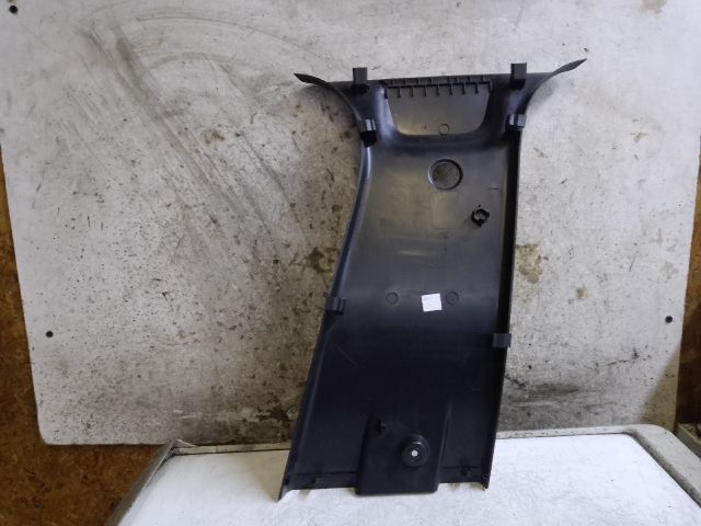 bontott DACIA SANDERO Bal B Oszlop Díszléc