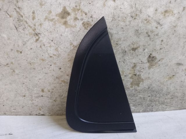 bontott DACIA SANDERO Bal C Oszlop Burkolat