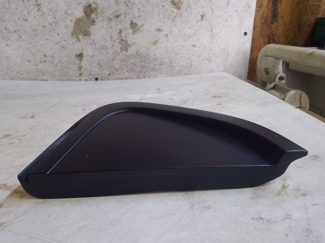 bontott DACIA SANDERO Bal C Oszlop Burkolat