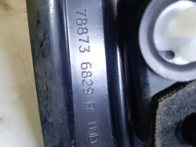 bontott DACIA SANDERO Bal C Oszlop Burkolat