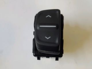 bontott DACIA SANDERO Bal első Ablakemelő Kapcsoló