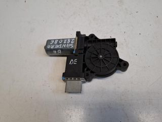 bontott DACIA SANDERO Bal első Ablakemelő Motor