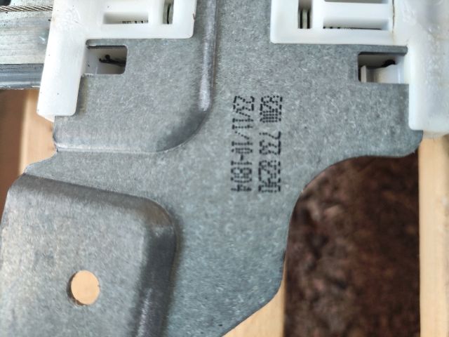 bontott DACIA SANDERO Bal első Ablakemelő Szerkezet (Elektromos)