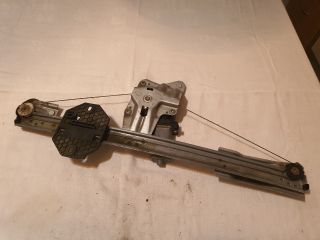 bontott DACIA SANDERO Bal első Ablakemelő Szerkezet (Elektromos)