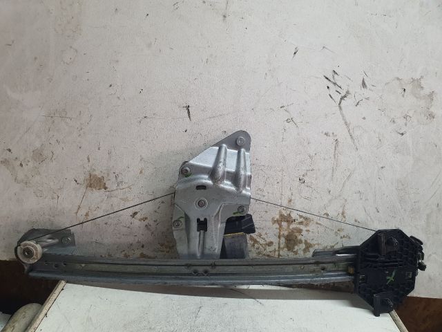 bontott DACIA SANDERO Bal első Ablakemelő Szerkezet (Elektromos)