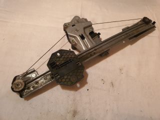 bontott DACIA SANDERO Bal első Ablakemelő Szerkezet (Elektromos)