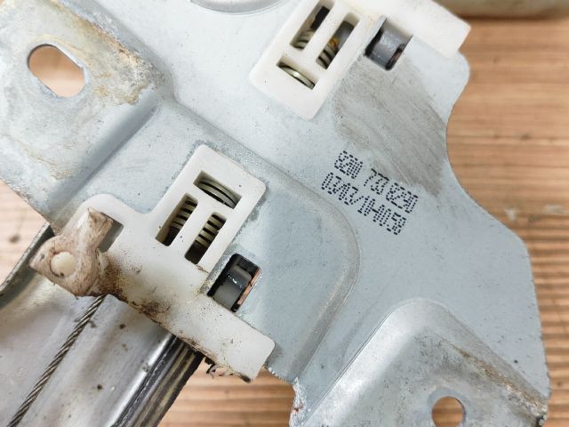 bontott DACIA SANDERO Bal első Ablakemelő Szerkezet (Elektromos)