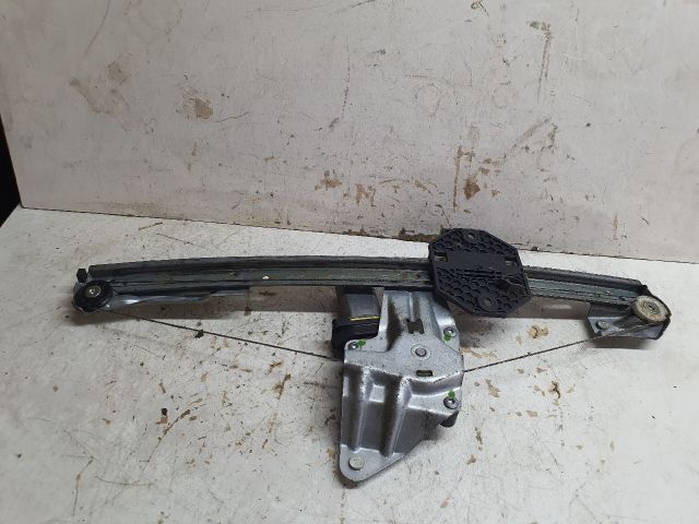 bontott DACIA SANDERO Bal első Ablakemelő Szerkezet (Elektromos)