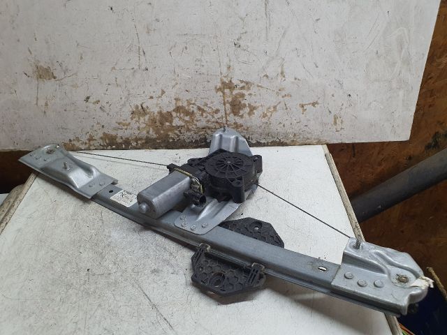 bontott DACIA SANDERO Bal első Ablakemelő Szerkezet (Elektromos)