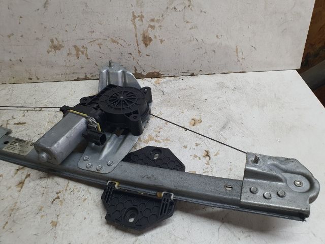 bontott DACIA SANDERO Bal első Ablakemelő Szerkezet (Elektromos)