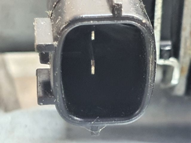 bontott DACIA SANDERO Bal első Ablakemelő Szerkezet (Elektromos)