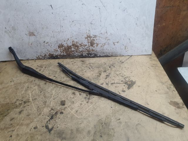 bontott DACIA SANDERO Bal első Ablaktörlő Kar