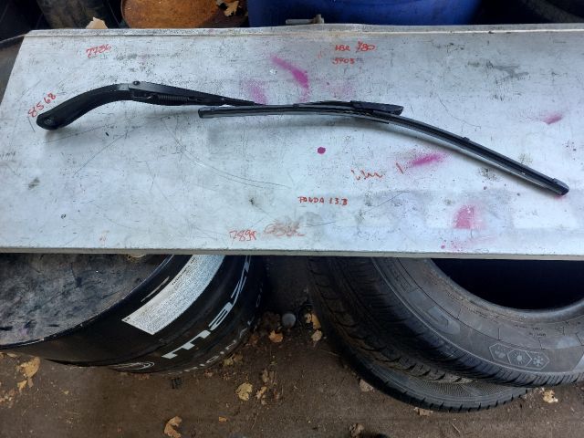 bontott DACIA SANDERO Bal első Ablaktörlő Kar