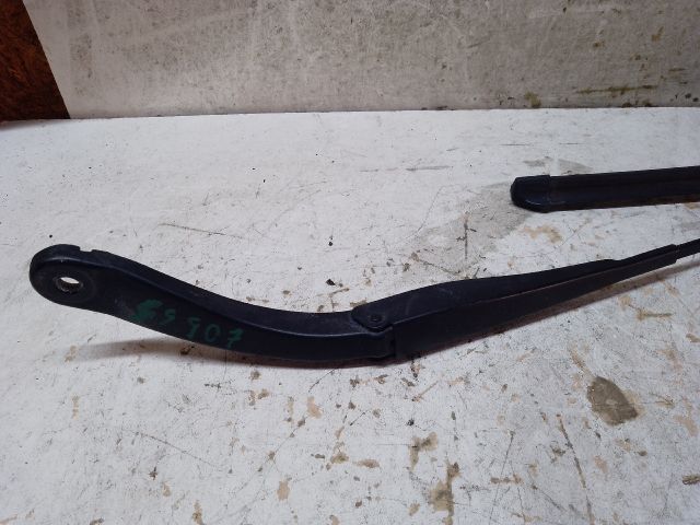 bontott DACIA SANDERO Bal első Ablaktörlő Kar