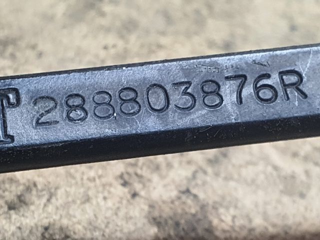 bontott DACIA SANDERO Bal első Ablaktörlő Kar