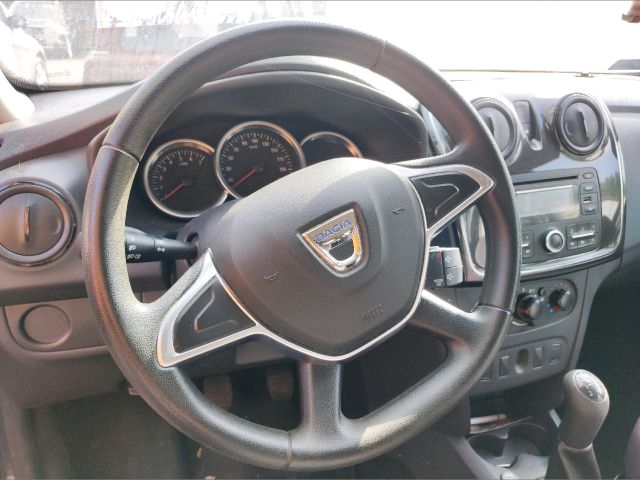 bontott DACIA SANDERO Bal első Ajtó (Részeivel)