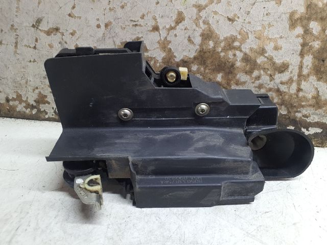 bontott DACIA SANDERO Bal első Ajtózár