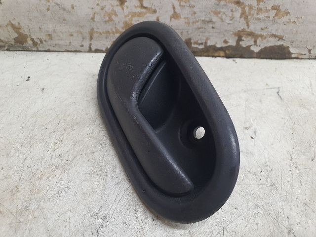 bontott DACIA SANDERO Bal első Belső Kilincs