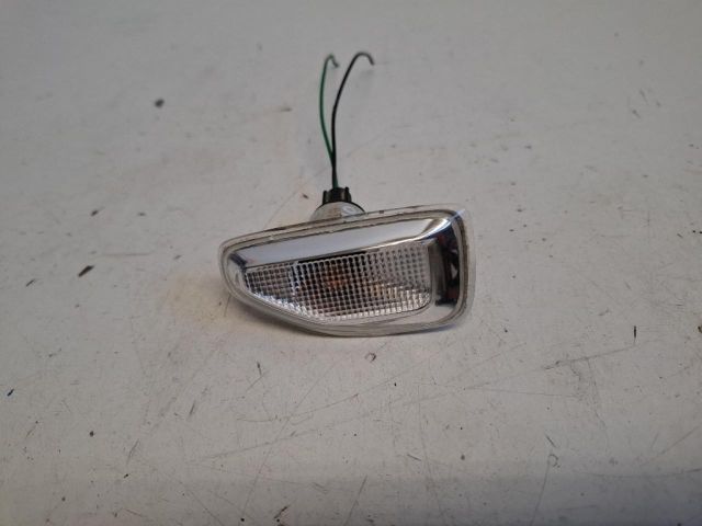 bontott DACIA SANDERO Bal első Irányjelző