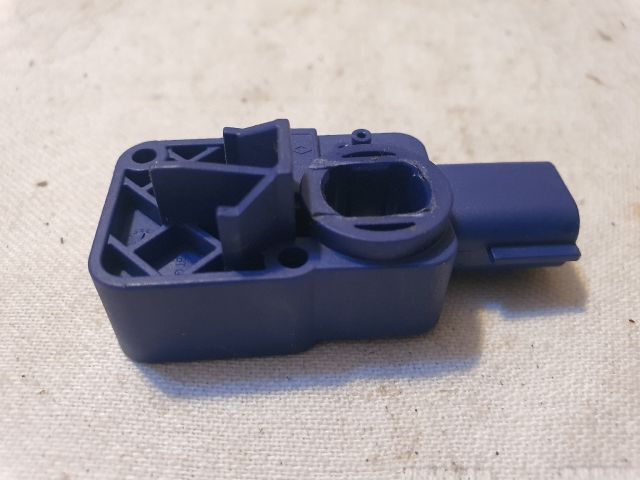 bontott DACIA SANDERO Bal első Oldal Ütközés Érzékelő