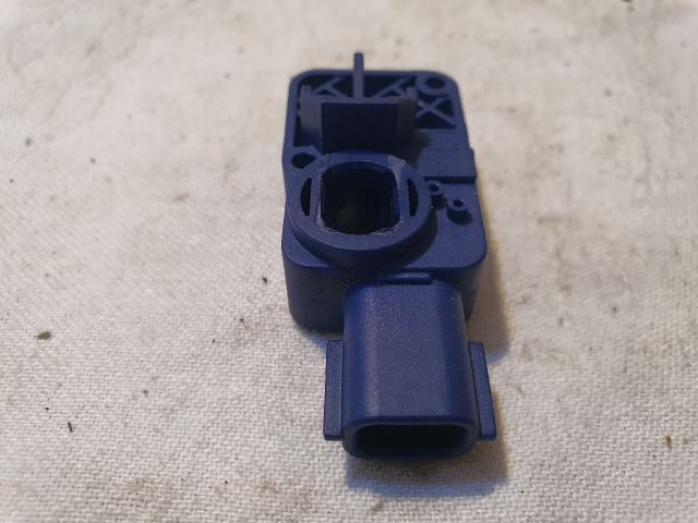 bontott DACIA SANDERO Bal első Oldal Ütközés Érzékelő