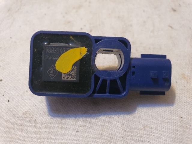 bontott DACIA SANDERO Bal első Oldal Ütközés Érzékelő