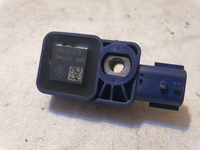 bontott DACIA SANDERO Bal első Oldal Ütközés Érzékelő