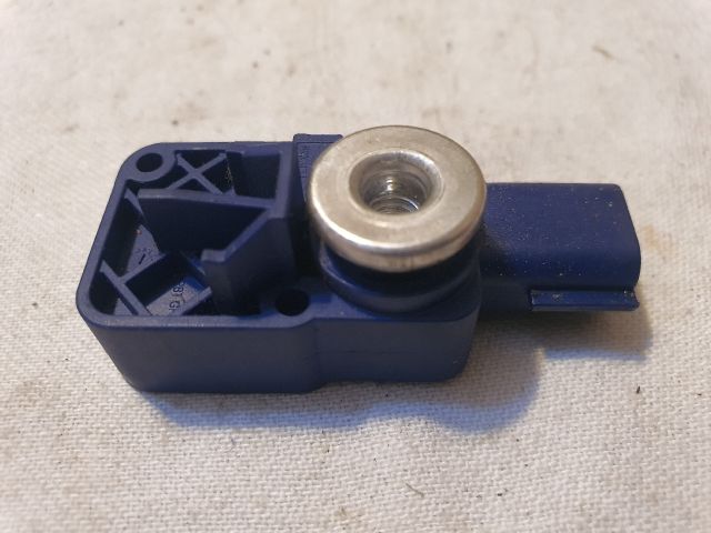 bontott DACIA SANDERO Bal első Oldal Ütközés Érzékelő