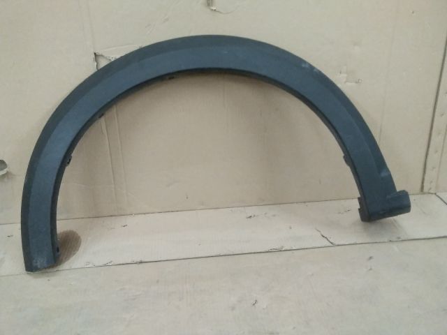 bontott DACIA SANDERO Bal első Sárvédő Díszléc