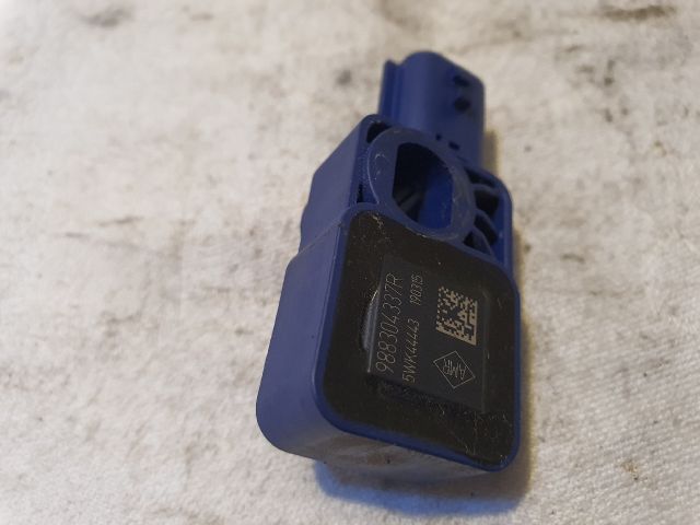 bontott DACIA SANDERO Bal első Ütközés Érzékelő (Homlokfalon)