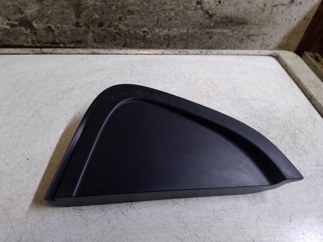 bontott DACIA SANDERO Bal hátsó Ablak Díszléc