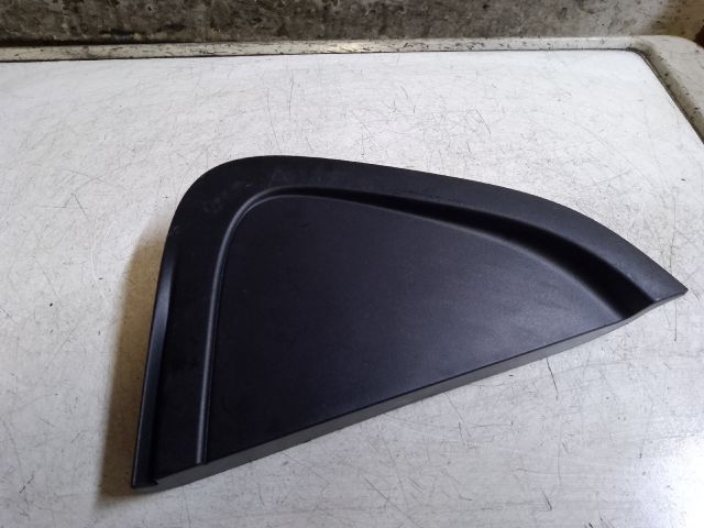 bontott DACIA SANDERO Bal hátsó Ablak Díszléc