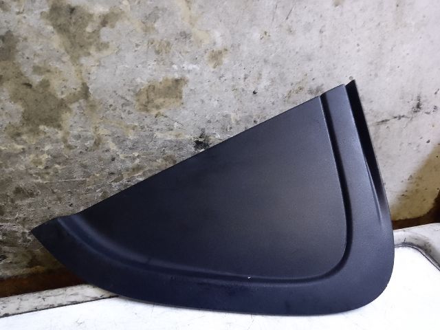 bontott DACIA SANDERO Bal hátsó Ablak Díszléc