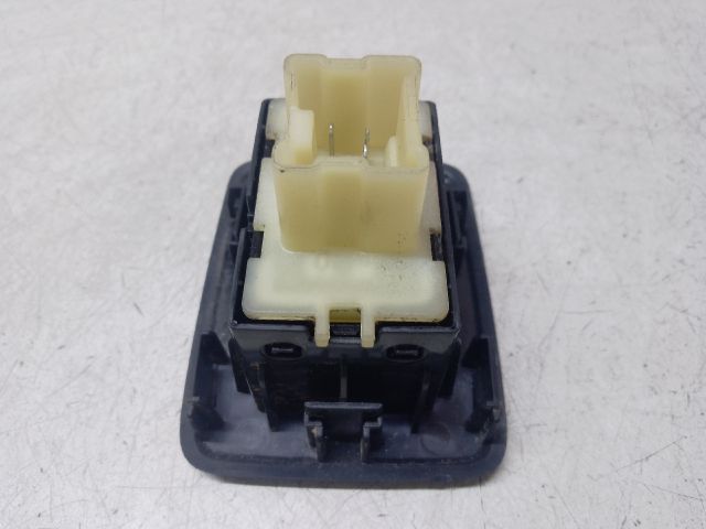 bontott DACIA SANDERO Bal hátsó Ablakemelő Kapcsoló