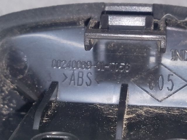 bontott DACIA SANDERO Bal hátsó Ablakemelő Kapcsoló