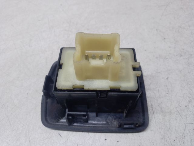 bontott DACIA SANDERO Bal hátsó Ablakemelő Kapcsoló