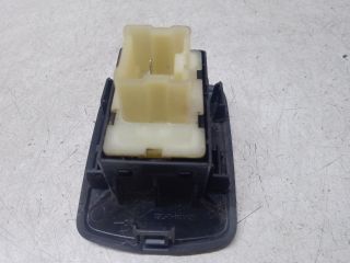 bontott DACIA SANDERO Bal hátsó Ablakemelő Kapcsoló