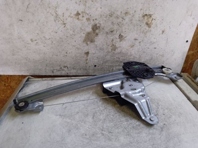 bontott DACIA SANDERO Bal hátsó Ablakemelő Szerkezet (Elektromos)