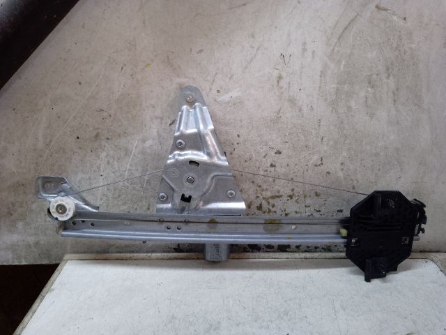 bontott DACIA SANDERO Bal hátsó Ablakemelő Szerkezet (Elektromos)